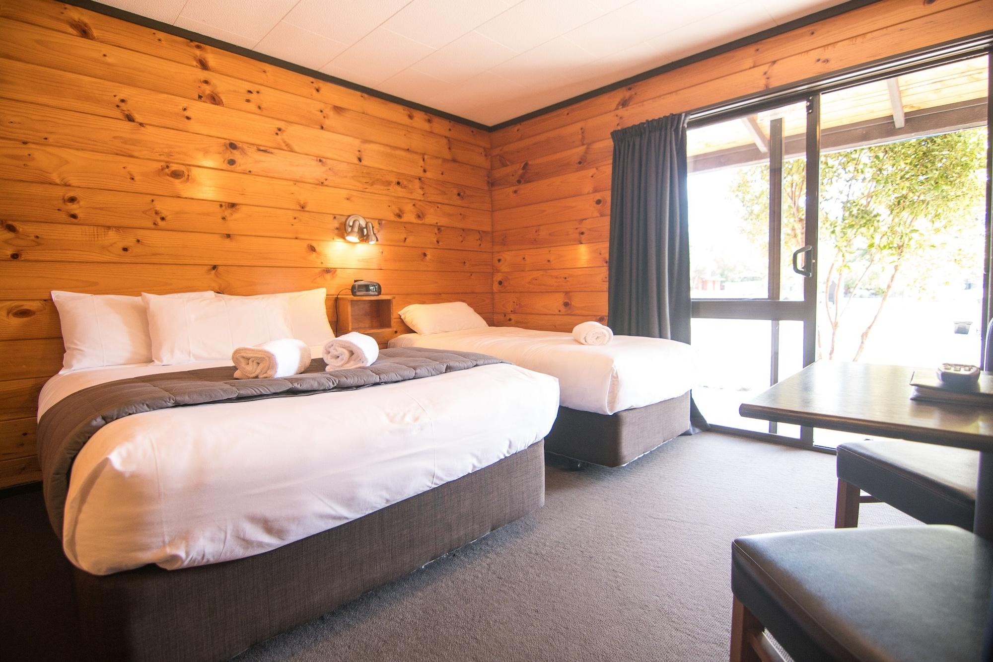 Parklands Motorlodge & Holiday Park Turangi Exteriér fotografie